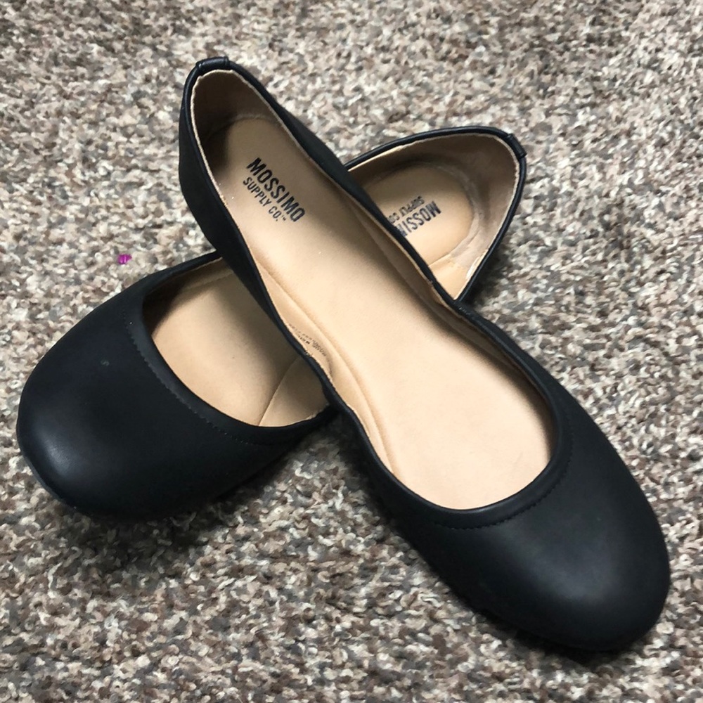 Ballet flats